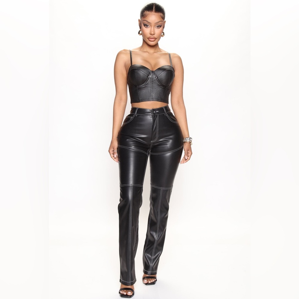 Faux leather pants - Pantalon en faux cuir - Picture 3 of 6